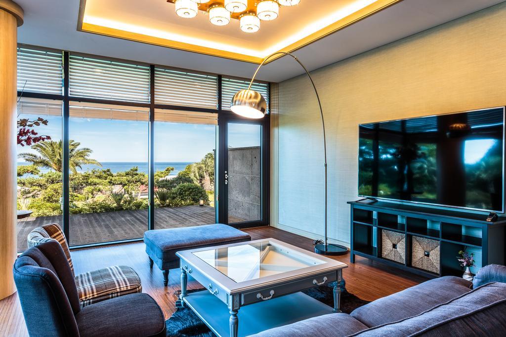 Cobeach Familiar Pension 서귀포 외부 사진