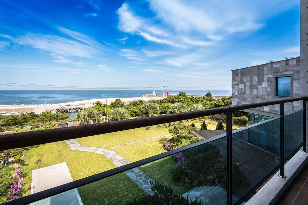 Cobeach Familiar Pension 서귀포 외부 사진